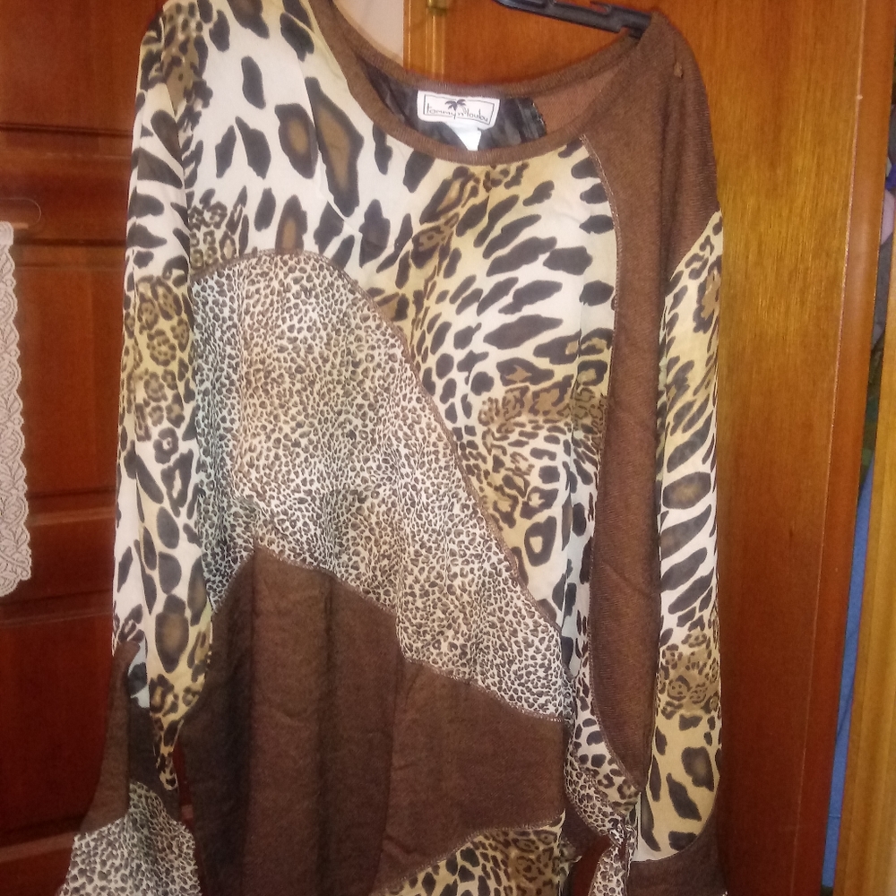 Tommy N Loulou leopard long sleeve shirt